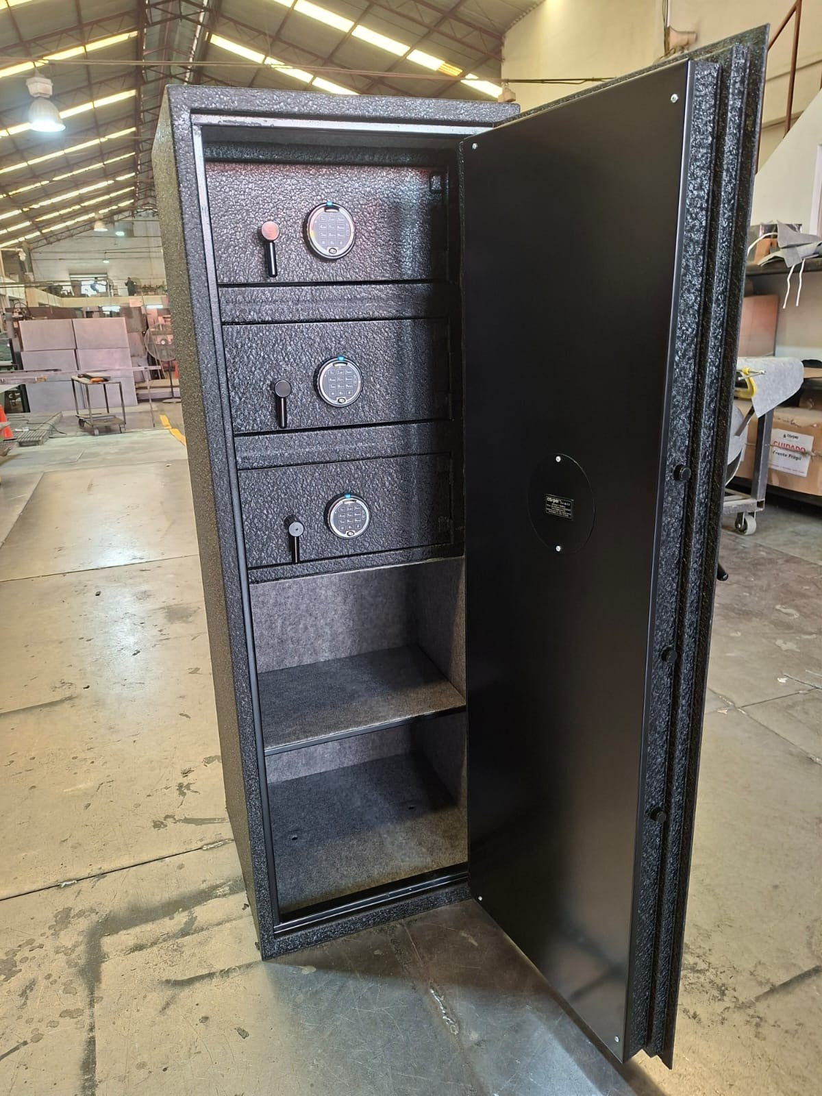 CAJA FUERTE USO GENERAL MODELO UG-152